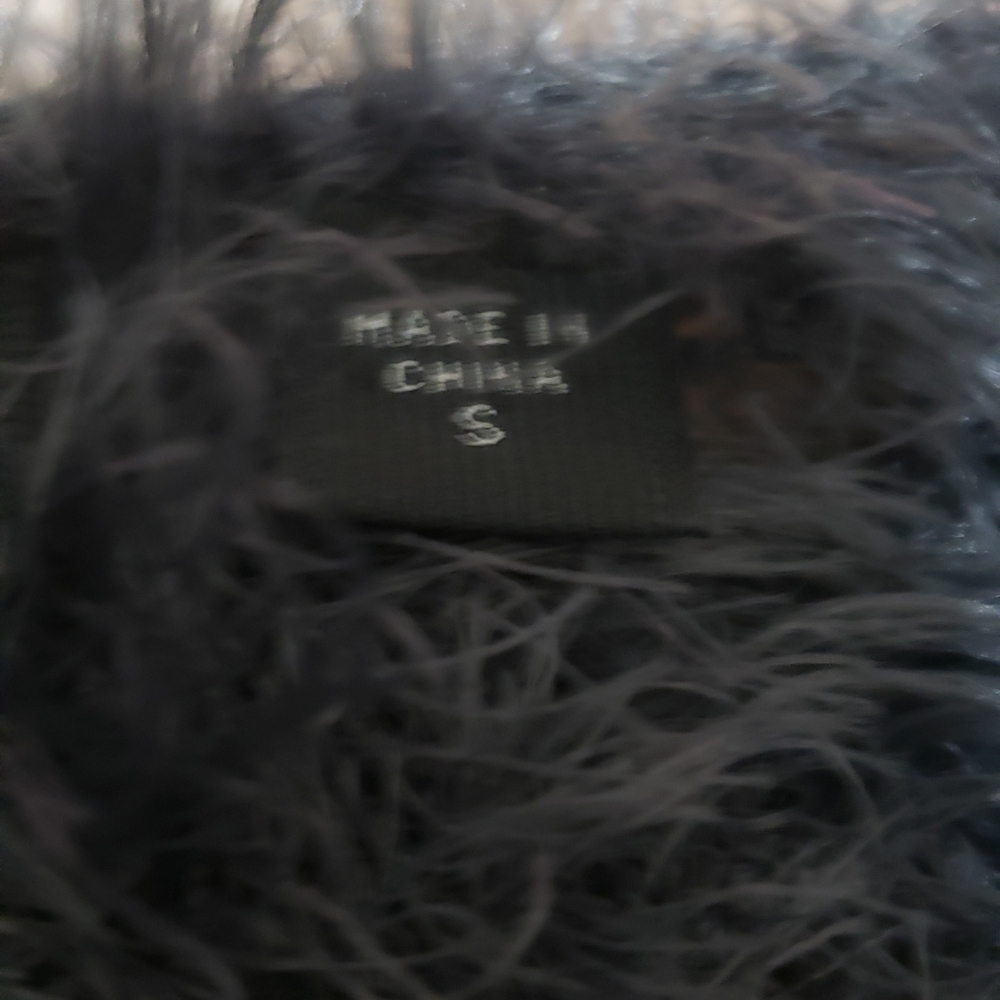 Guess s fuzzy webbed mesh unique top very soft stretchy - Picture 2 of 11